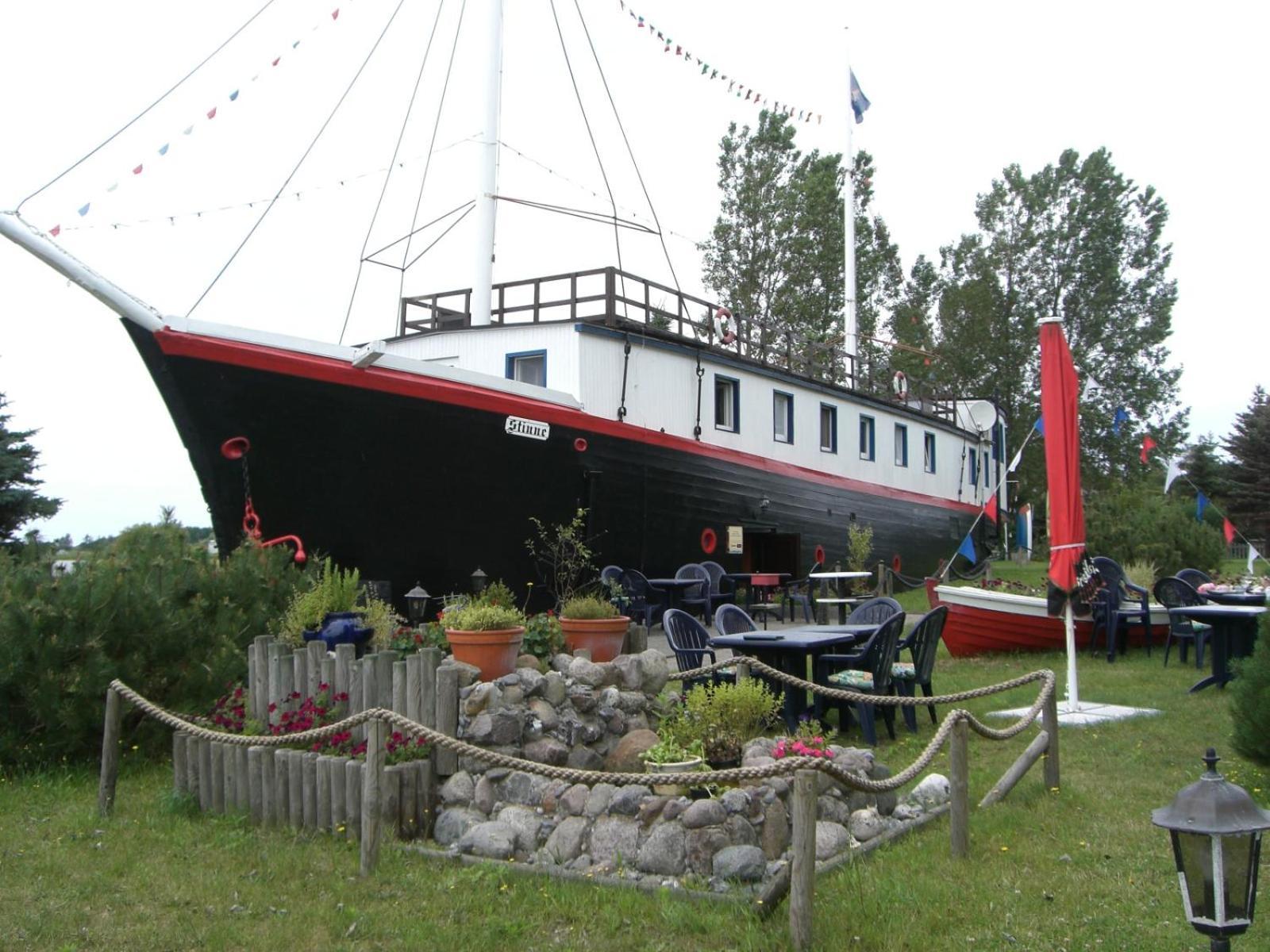 Hotelschiff Stinne Wustrow (Fischland) Exterior foto